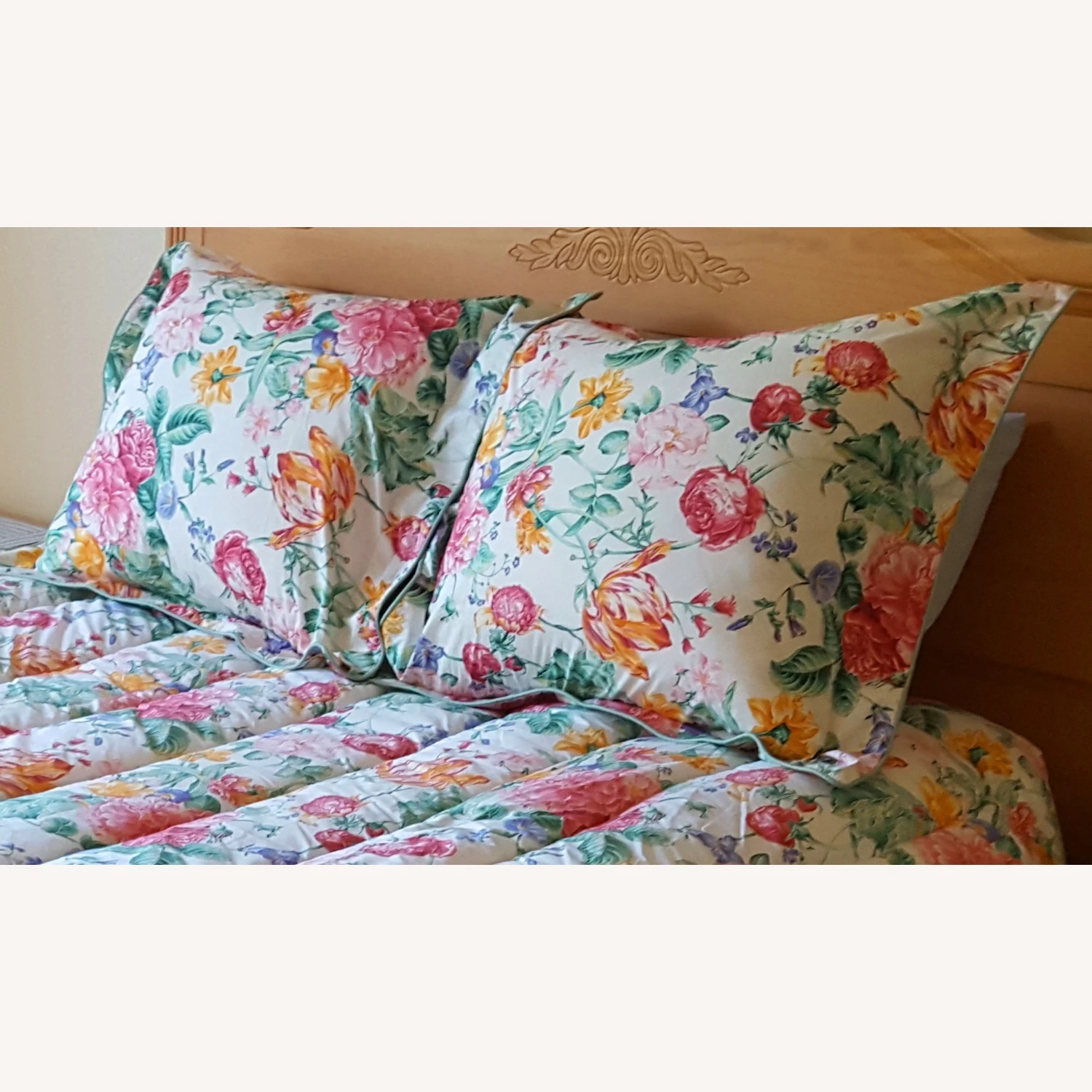 Other 2 Euro-Square Floral Pillows 5 Other 2 Euro-Square Floral Pillows - Image 3