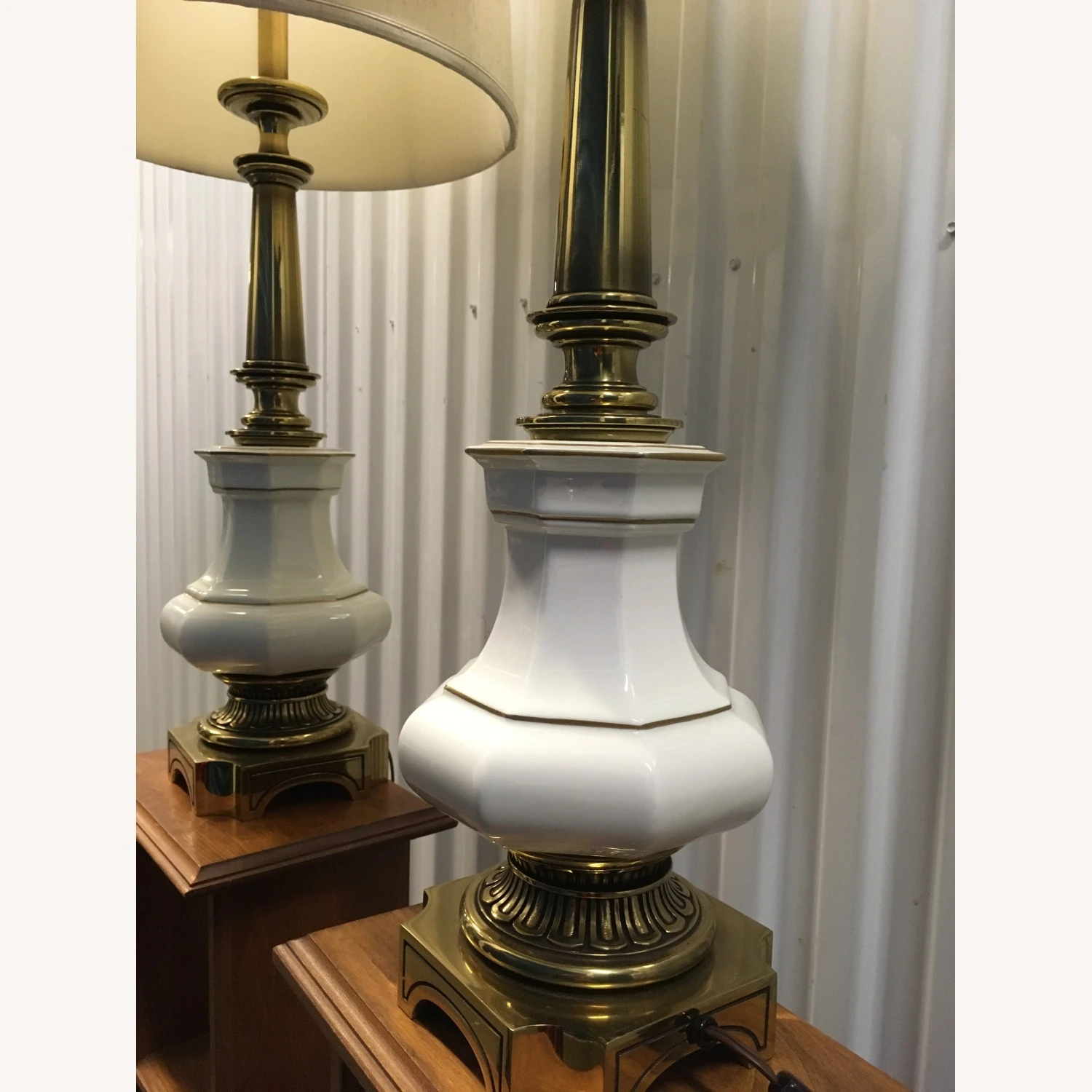Stiffel Lamps Mid 20th Century Porcelain Brass Lamps 7 Stiffel Lamps Mid 20th Century Porcelain Brass Lamps - Image 5