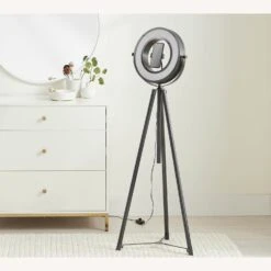 Pottery Barn Photographer's ILED Ring Light Task -Home Furnishings Store 1500 1500 frame 0 10939