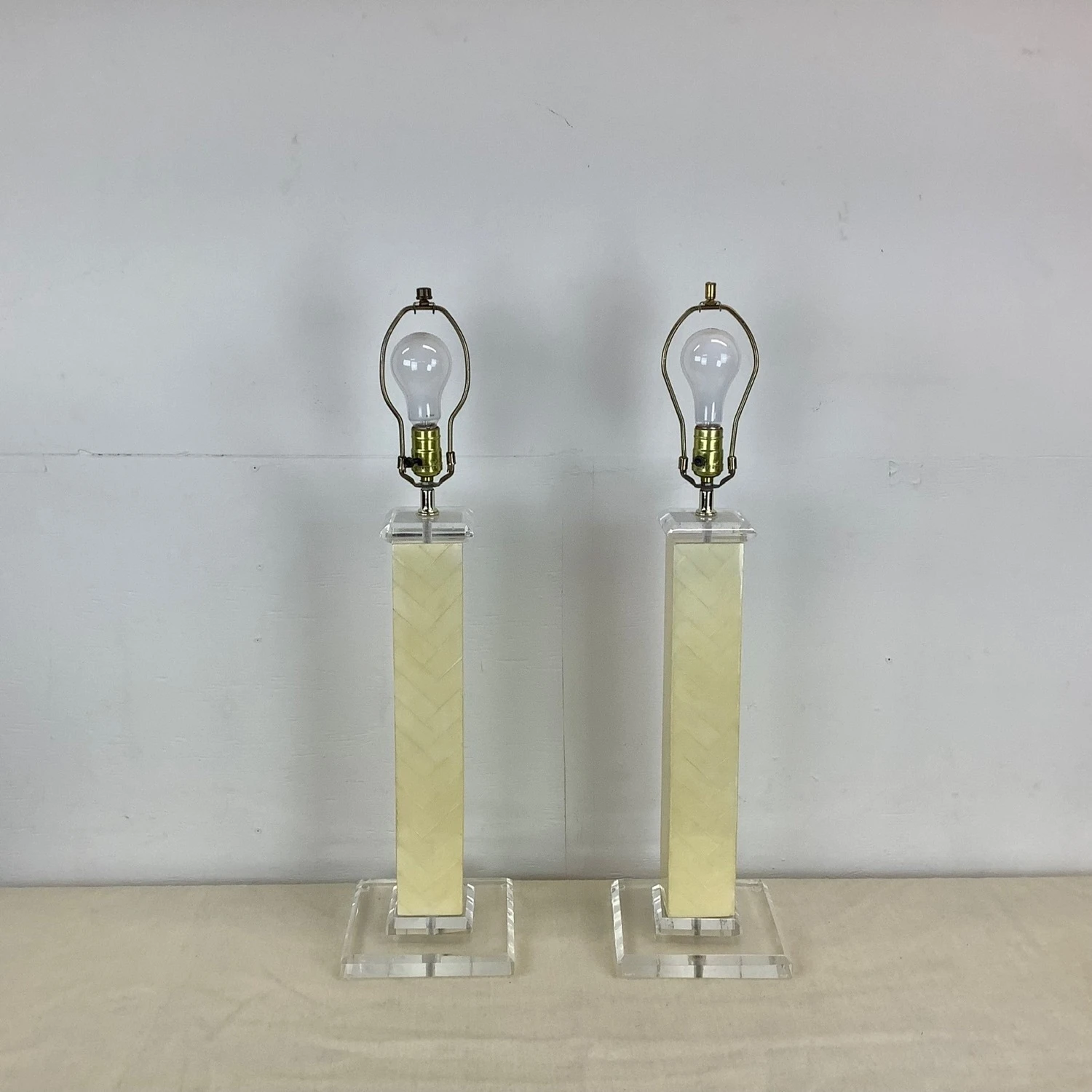 Mid-Century Modern Table Lamps- A Pair 9 Mid-Century Modern Table Lamps- A Pair - Image 7
