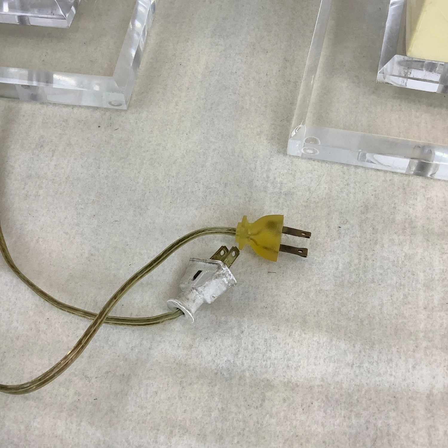 Mid-Century Modern Table Lamps- A Pair 14 Mid-Century Modern Table Lamps- A Pair - Image 12