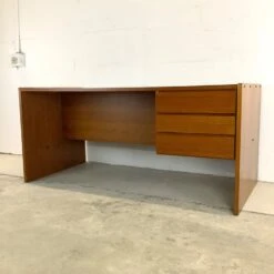 Scandinavian Modern Teak Writing Desk 27 Scandinavian Modern Teak Writing Desk -Home Furnishings Store 1500 1500 frame 0 2545