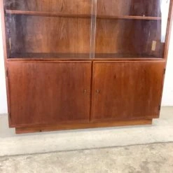Mid-Century Modern Teak Display Cabinet -Home Furnishings Store 1500 1500 frame 0 3406