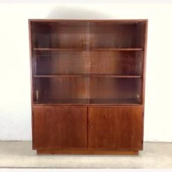 Mid-Century Modern Teak Display Cabinet -Home Furnishings Store 1500 1500 frame 0 3411