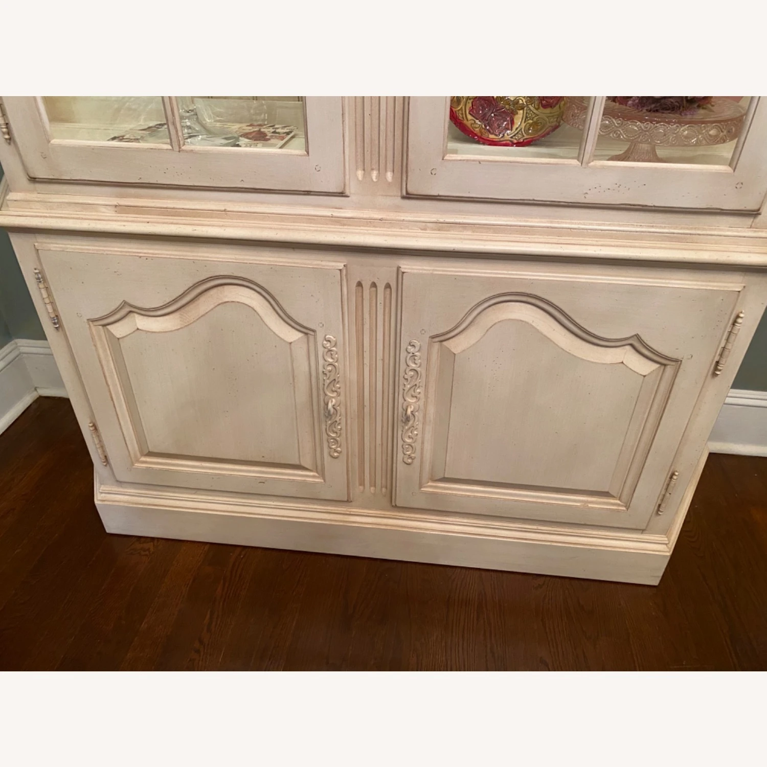 Ethan Allan Display And Buffet Cabinets 5 Ethan Allan Display And Buffet Cabinets - Image 3