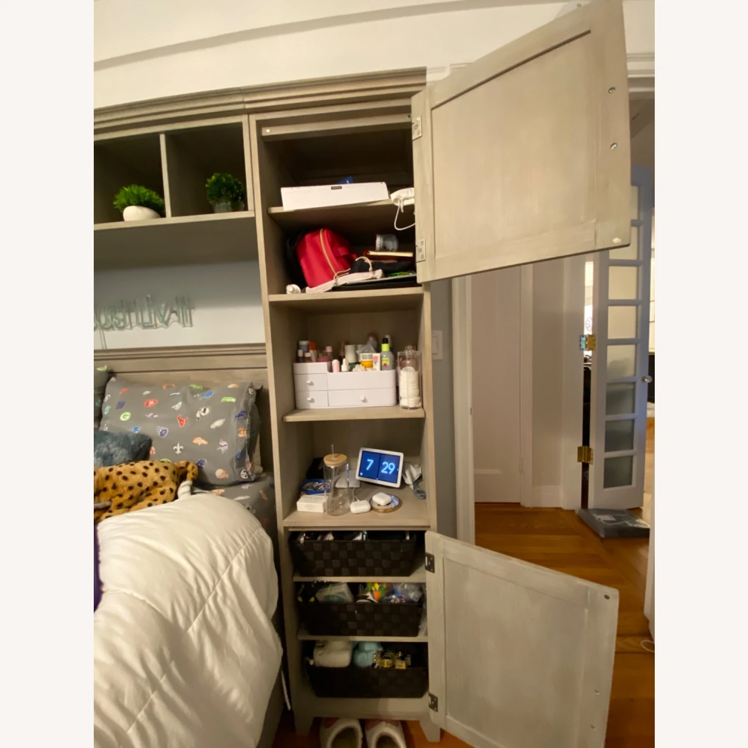 Pottery Barn Hutch 5 Pottery Barn Hutch - Image 3