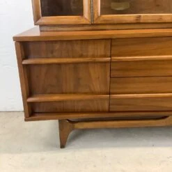 Young Manufacturing MCM Walnut Sideboard China Cabinet 28 Young Manufacturing MCM Walnut Sideboard China Cabinet -Home Furnishings Store 1500 1500 frame 0 3460