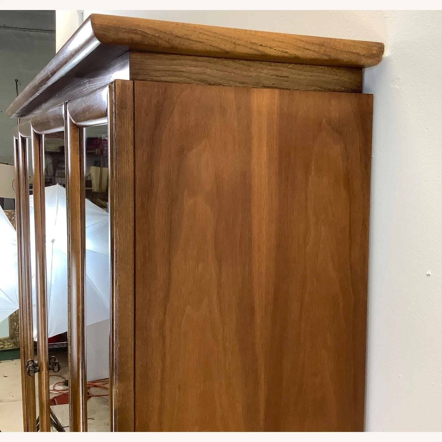 Young Manufacturing MCM Walnut Sideboard China Cabinet 18 Young Manufacturing MCM Walnut Sideboard China Cabinet - Image 16