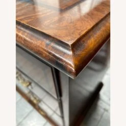 Henredon Aston Court Burl Wood 9 Drawer Dresser