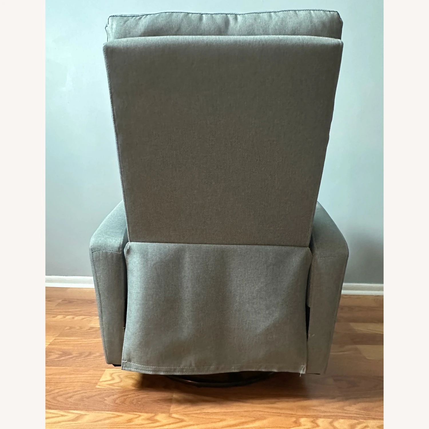 Dream On Me Chatham Reclining Rocking Chair 6 Dream On Me Chatham Reclining Rocking Chair - Image 4