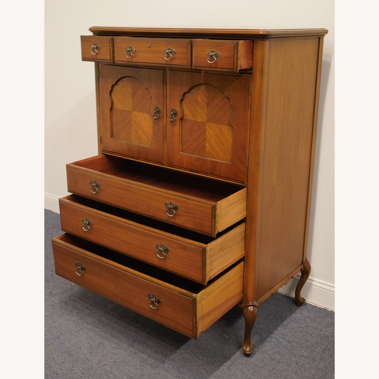 AMERICAN FURNITURE Co. Country French 38 Chest 15 AMERICAN FURNITURE Co. Country French 38 Chest - Image 13