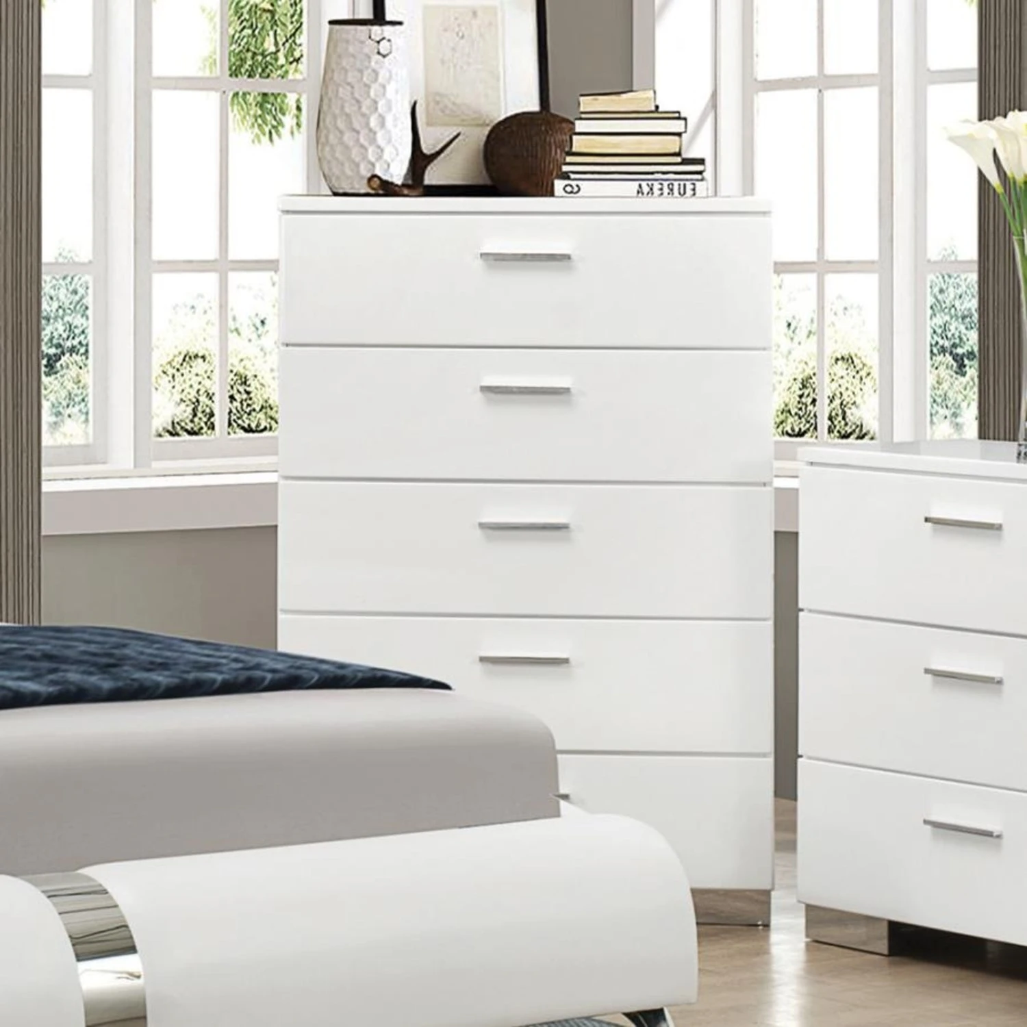 Other Chest In Glossy White W/ Chrome Metal Handles 3 Other Chest In Glossy White W/ Chrome Metal Handles