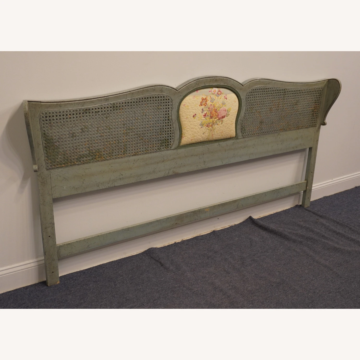 HICKORY MANUFACTURING Shabby Chic King Headboard 8 HICKORY MANUFACTURING Shabby Chic King Headboard - Image 6