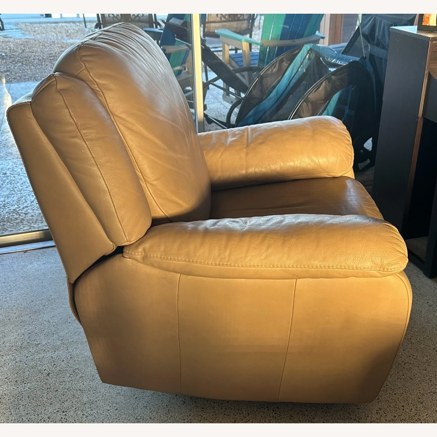 Natuzzi Leather Swivel Rocking Recliner 5 Natuzzi Leather Swivel Rocking Recliner - Image 3