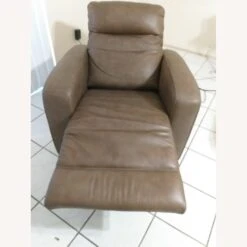 American Signature Leather Recliner -Home Furnishings Store 1500 1500 frame 0 7674