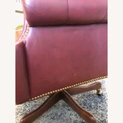 Bradington-Young Senator's Executive Chair 12 Bradington-Young Senator's Executive Chair -Home Furnishings Store 1500 1500 frame 0 8051